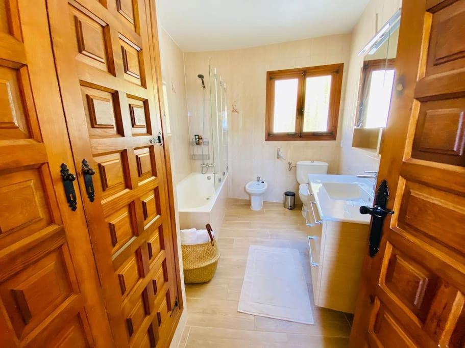 Villa With Private Pool And Close To The Beach Calp Exterior foto